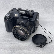 Fujifilm FinePix S7000 Digital Camera 19x Zoom, FOR PARTS / NOT WORKING Read