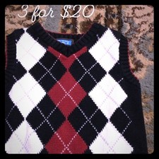 The Children  s Place argyle sweater vest 24M 3itemsfor 20