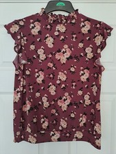 Oasis Wine Floral Top Capped Sleeves Size Medium Excellent Condition