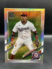 2021 Topps #453 Starlin Castro Rainbow Foil