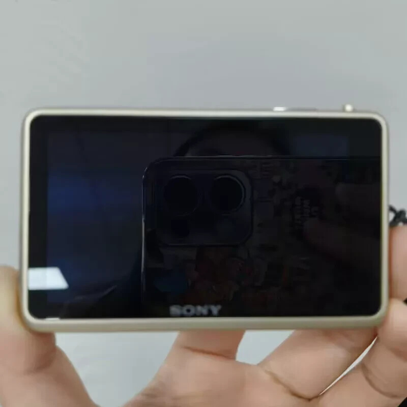 【動作品・特典有】SONY Cyber-shot DSC-TX55 SILVER Sony Cyber-shot DSC-TX55 16.2MP 5x Zoom CMOS Vintage Digital