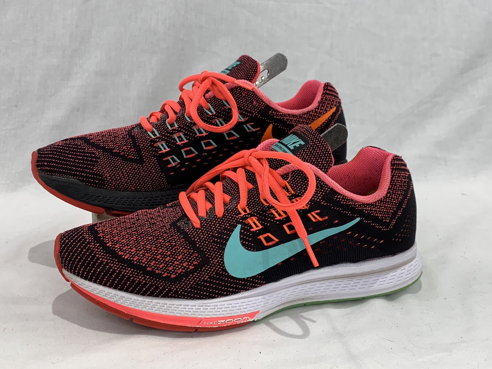 buy nike zoom structure 18