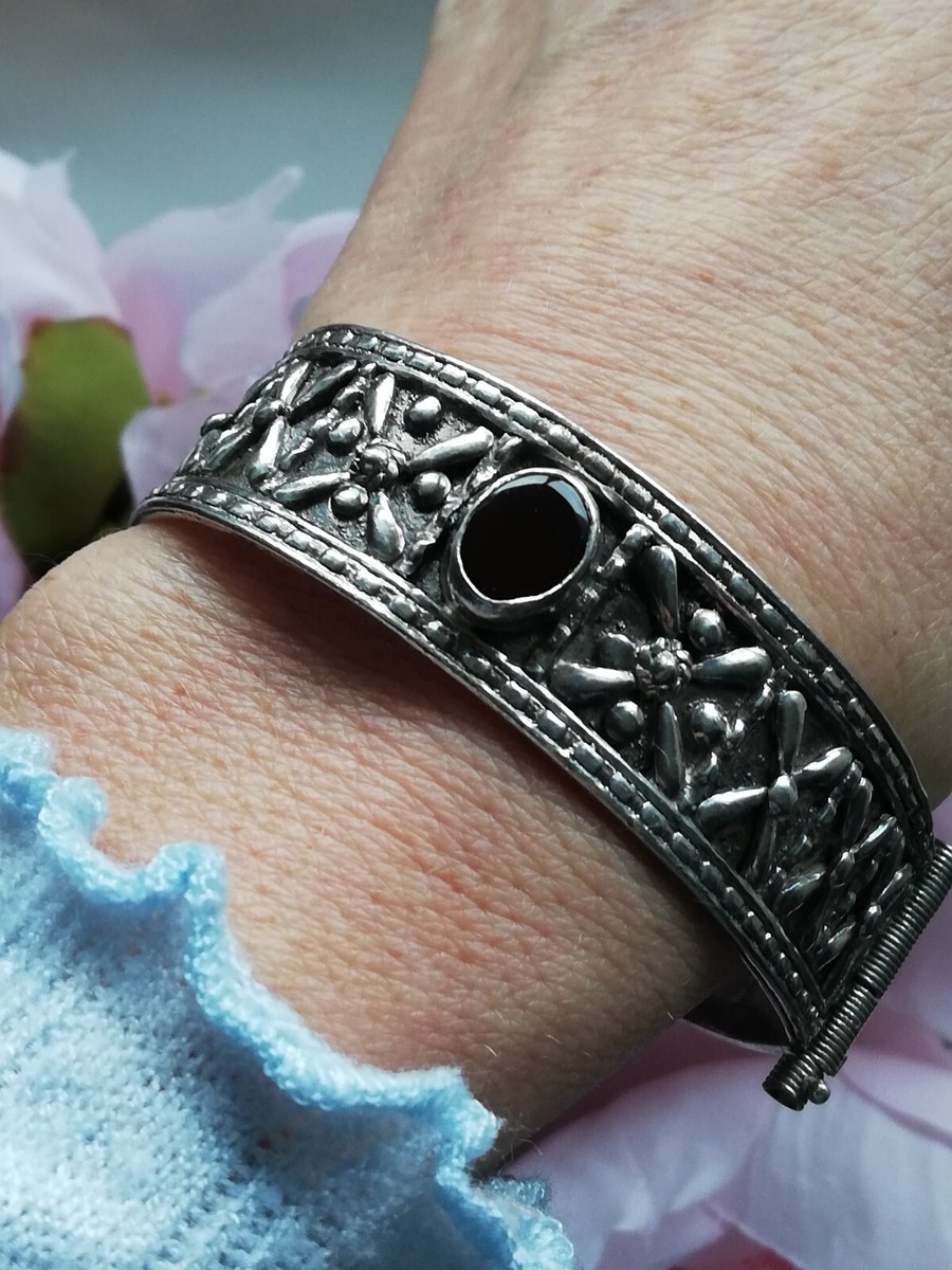 Bracelet Jonc Berbère Ancien En Argent Massif Poinçonné - Bijou Ethnique Occasion