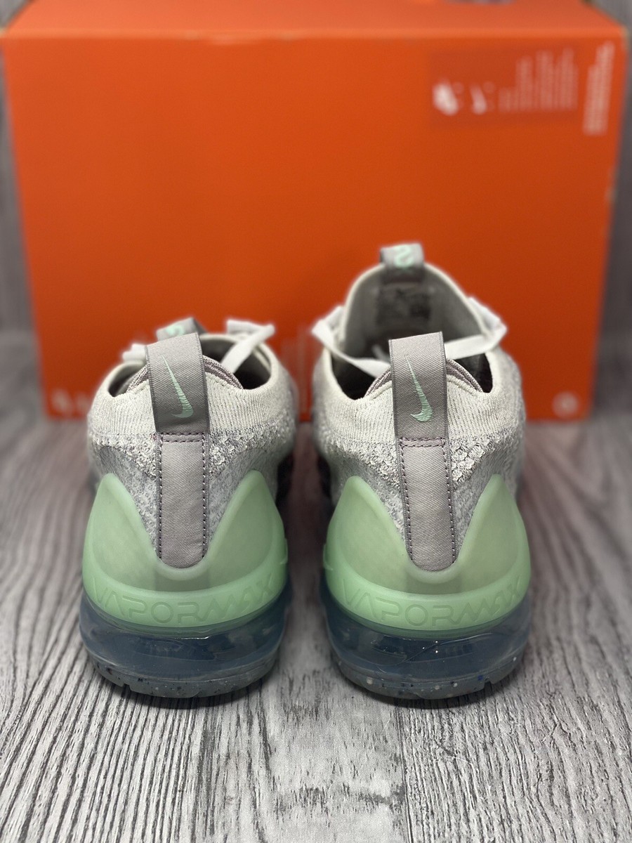 Nike Air Vapormax Flyknit 2021 GS Platinum Mint DB1550 008 - SIZE 6.5 Men / WMNS Nike Air Vapormax Flyknit 2021 GS Platinum Mint DB1550 008  main image 4