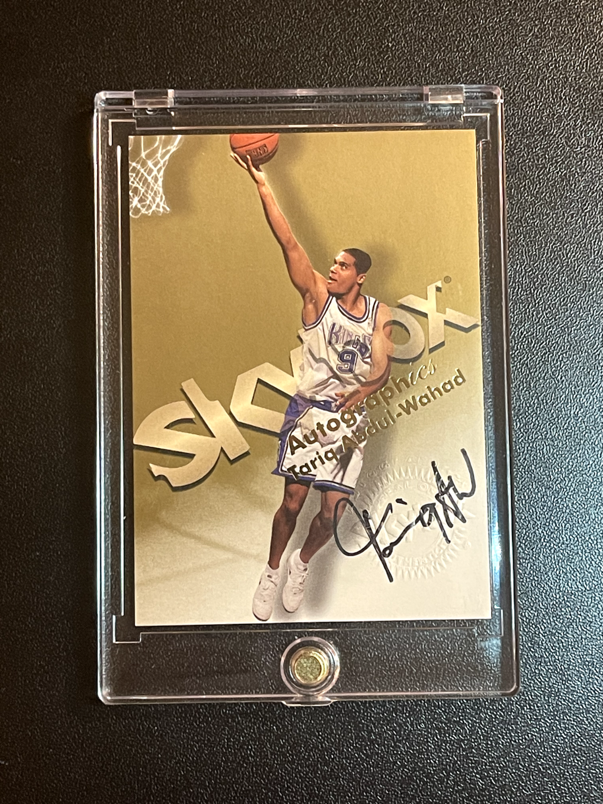 1998-99 SkyBox Premium #NNO Tariq Abdul-Wahad Autographics