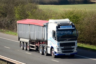 LKW Foto 12x8 - Volvo FH - Ernest Cooper Ltd - DX19 YMJ