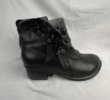 Socofy Women's Ankle Boots Size EU 39 US 8-8.5 Black Leather Handmade 3D Floral