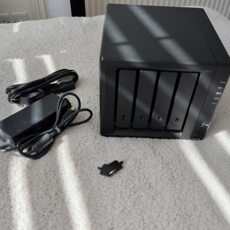 Synology DS918+ 4 Bay Desktop NAS Enclosure