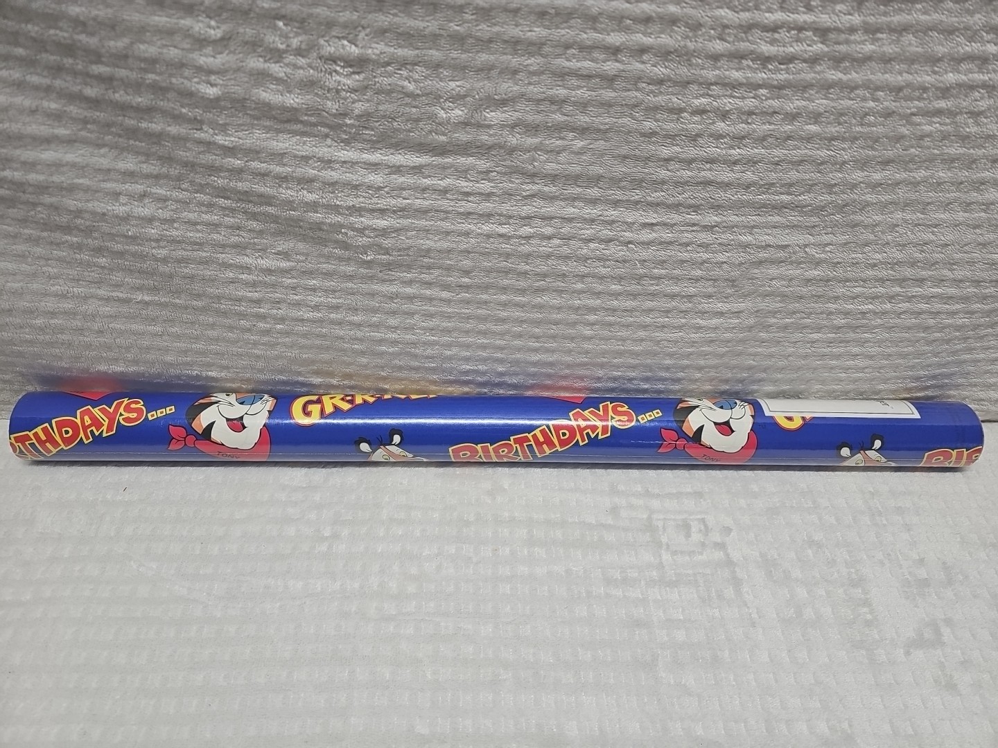 VIntage (1999) Tony Tiger Kellogg Birthday Gift Wrap 40 Sq Ft USA Made