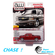 CHASE  Auto World 1:64 - 2006 Chevy Silverado SS Truck Silver