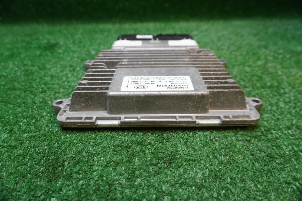 Módulo informático motor KIA SORENTO 2014 2015 OEM ECM 391032GBK0 Foto 4 de 4