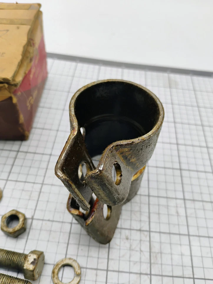 Plymouth 1939-41 Mopar 1064457 зажим глушителя упаковка новый из старых запасов сделано в США - Изображение 2 из 4