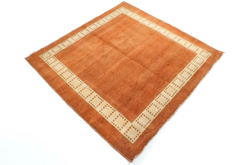4x4ft Blank Ground Gabbeh Rug – 100% Handmade Wool - Simple Design - Image 4 of 4