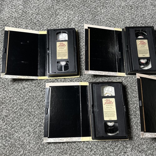 All In The Family 5 VHS Tapes Collectors Edition Columbia Fast Shipping - Picture 4 of 5