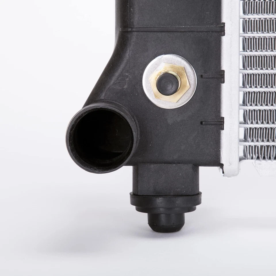 Radiador de 3,3 L CH3010166 | 5191925AA para Chrysler 2000 Voyager Foto 3 de 4