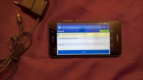 Huawei P8 Lite ALE-L21 16GB Dual SIM * Faulty * - Afbeelding 4 van 8