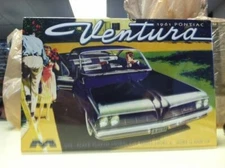 Moebius 2851 1961 Pontiac Ventura 1/25 model kit