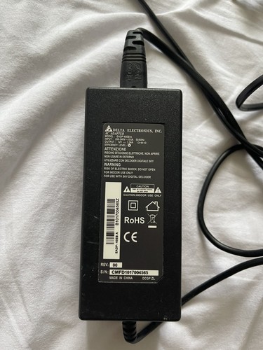 decoder sky hd DS830NS SKY HD con telecomando e alimentatore originali - Foto 7 di 9