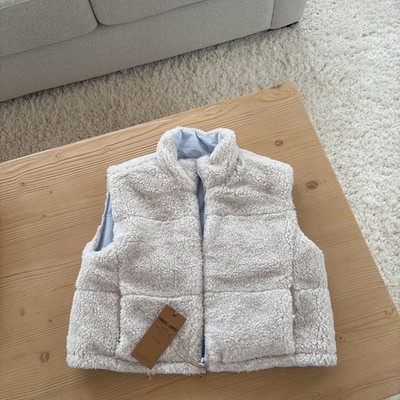 Thread & Supply Women s Vest. Reversible Sherpa Size S