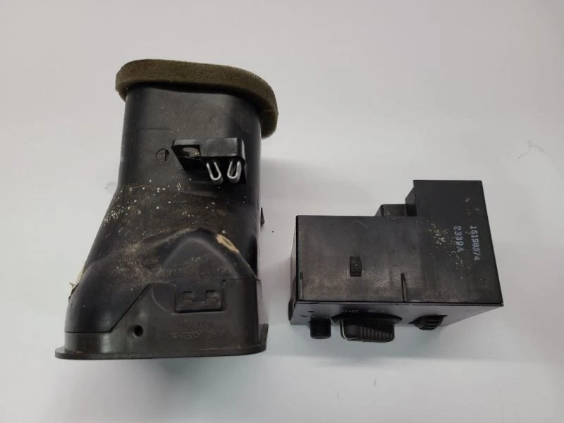 Chevrolet Suburban 1500 2003 interruptor de faros con ventilación Foto 2 de 4