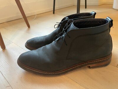 Cole Haan Men display picture 1