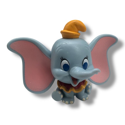 Disney Dumbo 2 Inch Figure Collectible - Sitting Dumbo