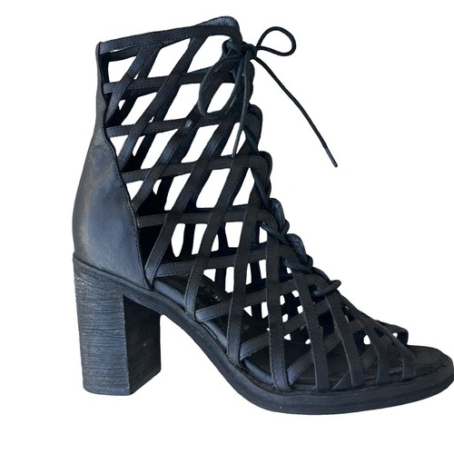 jeffrey campbell mamba platform