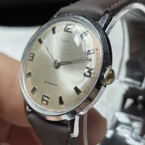 Vintage 1969 Timex Marlin Men’s Watch 2017 2469 Silver Sunburst Dial 2-Hander