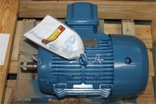 NEW SIEMENS 7 1/2 HP  MOTOR  / 208-230/460 VOLT  3520 RPM 213T FRAME