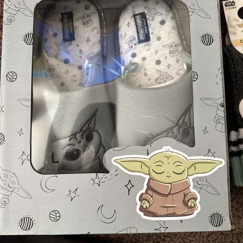 Zapatillas y calcetines acogedores Primark Baby Yoda en caja Reino Unido 7-8 nuevos con etiquetas - Imagen 2 de 6