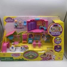 NWT Cabbage Patch Kids Cabbage Academy Playset
