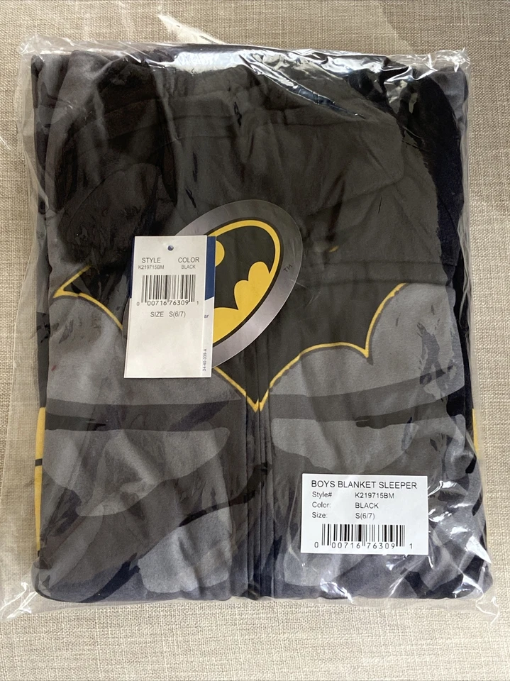 Komar Kids DC Comics Batman Fleece Blanket Sleeper Boys Girls Pajama- S (6/7) - Image 3 of 4