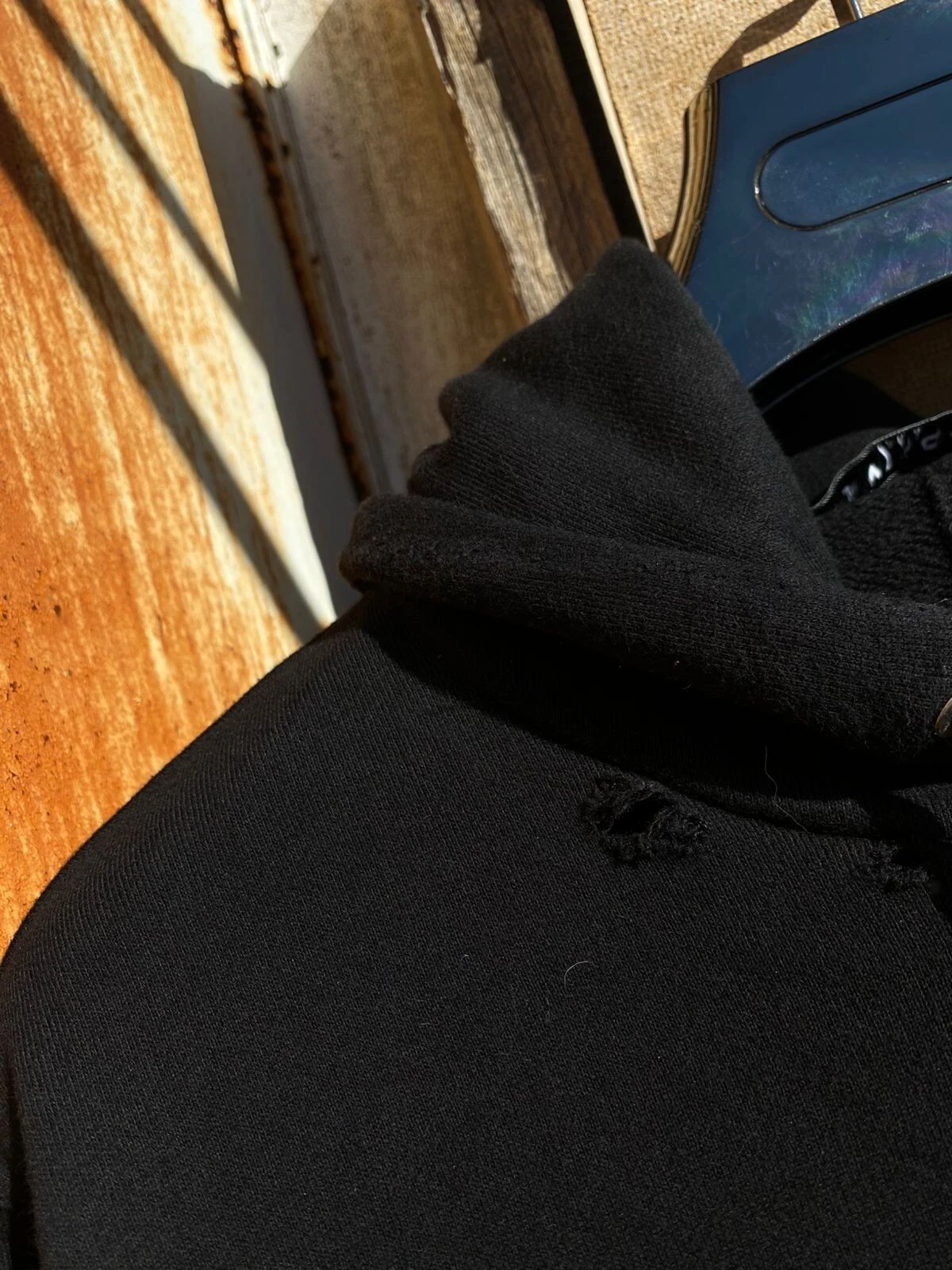 Felpa con cappuccio uomo Givenchy Destroyed