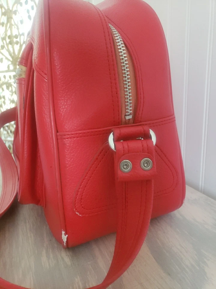 Bolso de viaje de hombro vintage American Tourister equipaje rojo 16" vinilo Foto 3 de 4