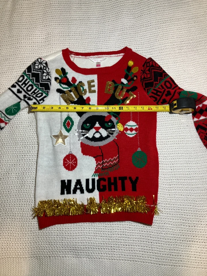 No Boundaries Ugly 圣诞毛衣女式小号漂亮但顽皮的猫假日 — 第 4/4 张图片