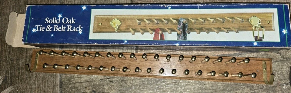 复古 ~ 橡木和黄铜 36 领带架,原装盒 — 第 3/3 张图片