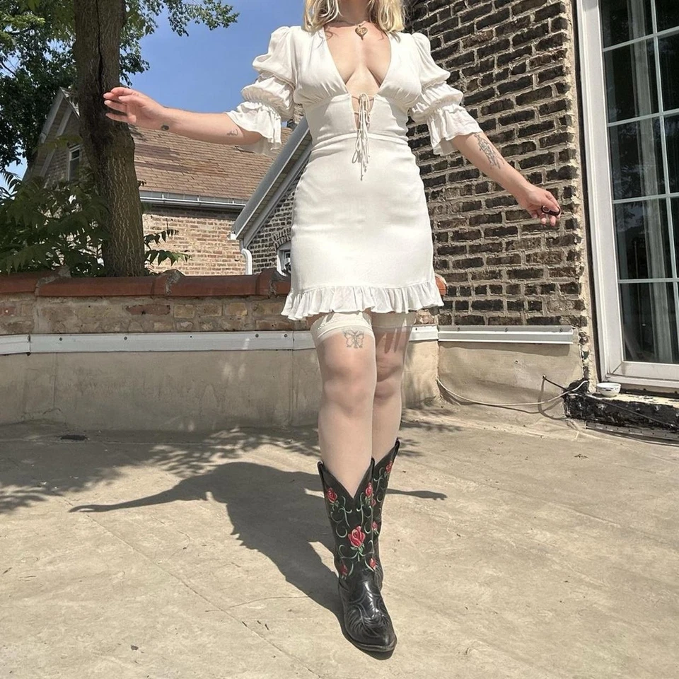 Vestido Reformation Laurelei Foto 3 de 4