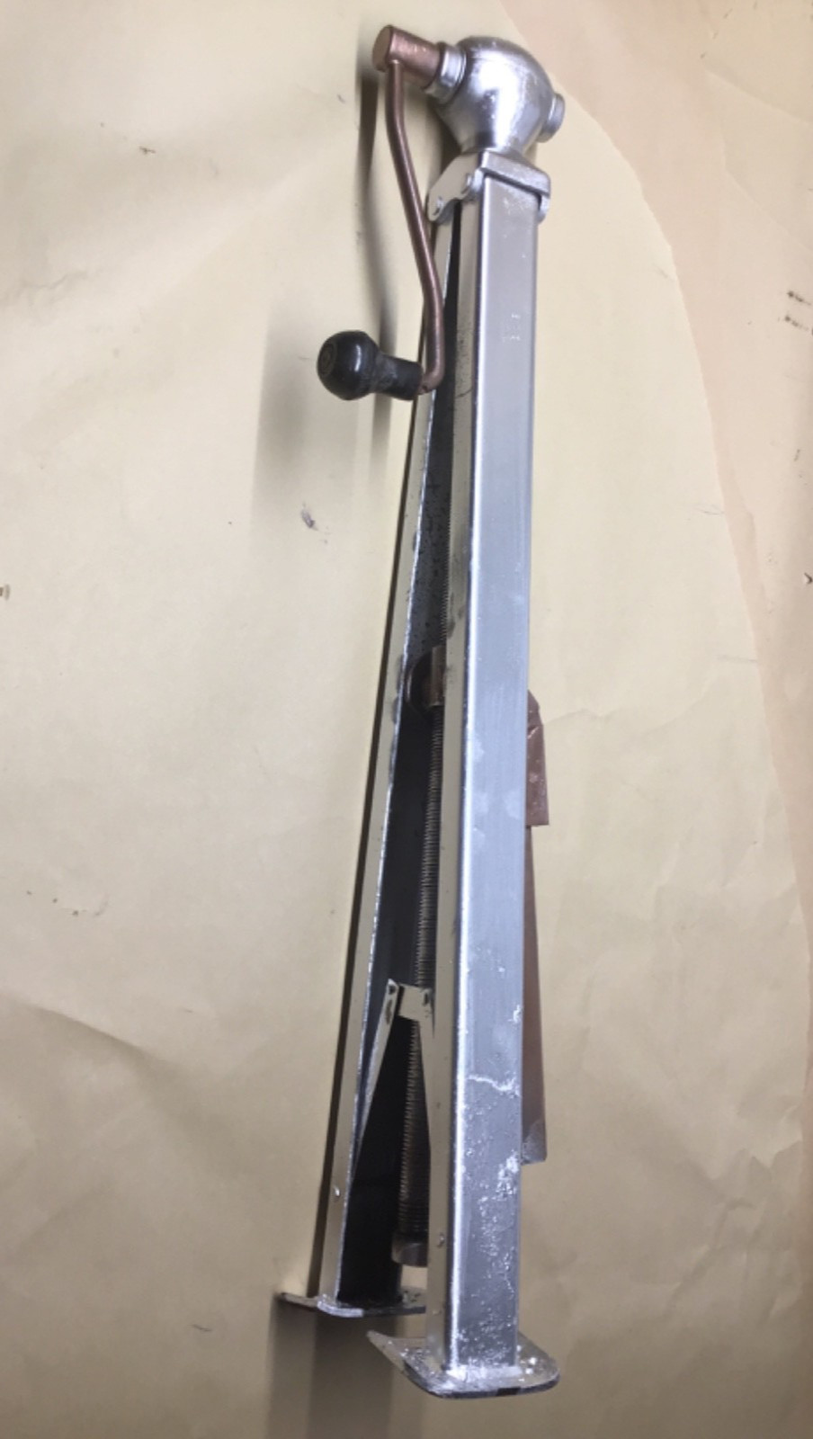 1966 - 1980 Rolls Royce Silver Shadow  Wraith II Emergency Spare Tire Jack Tool
