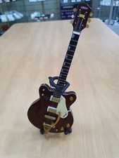 Miniature Guitar (24cm Tall) : George Harrison Gretsch Country Gentleman