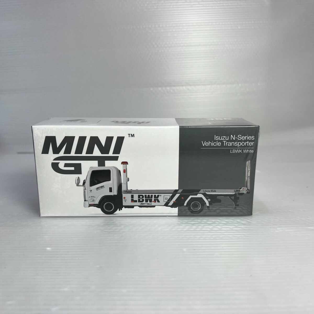 MINI GT 1/64 いすゞ Nシリーズ (ELF) 車両積載車 LBWK ブラック MINI GT 1/64 いすゞ Nシリーズ (ELF) 車両積載車 LBWK ブラック