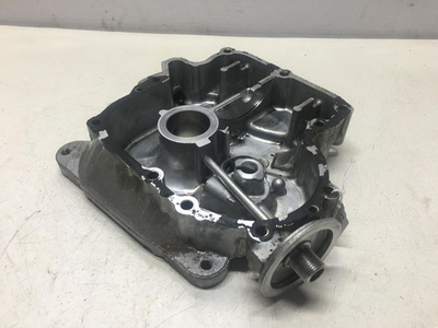 #ad 592849 BRIGGS AND STRATTON ENGINE CRANKCASE COVER $65.00