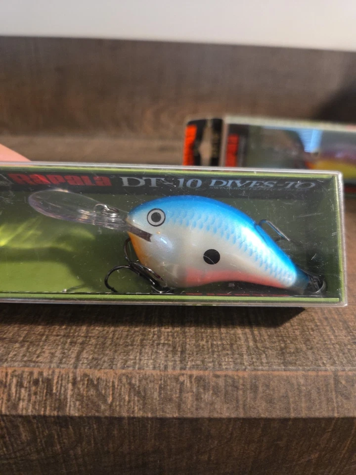 Rapala DT10 3PK(SUPER RARE COLLECTION) PEARL BLUE,GREEN TIGER & Chart. Purple... - Image 4 of 4