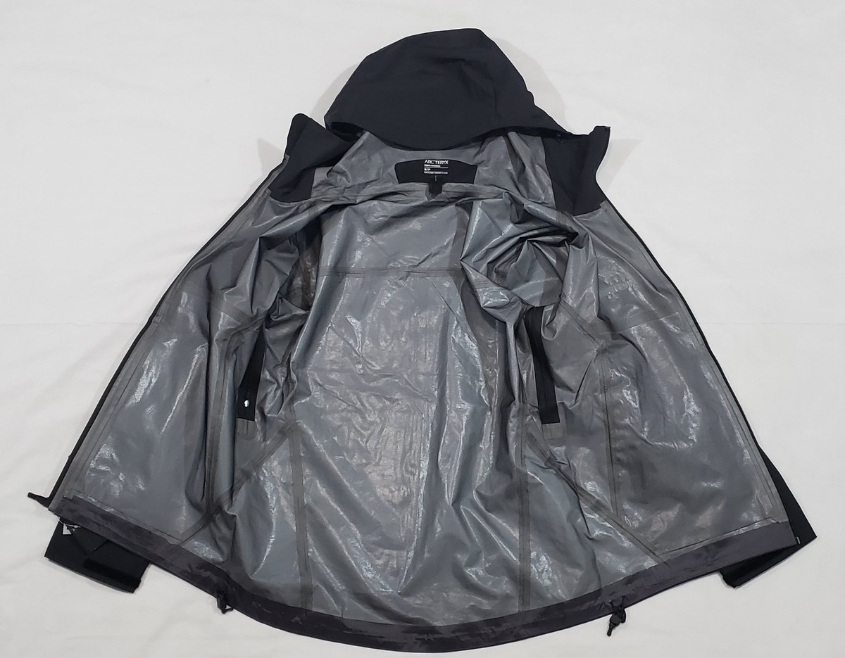 NEW ARC'TERYX ESSENTIALS Sawyer Coat Gore-Tex Black Jacket Men's