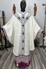 WHITE IVORY VESTMENT CHASUBLE & STOLE