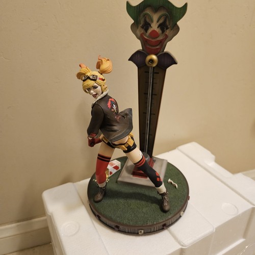 HARLEY QUINN DC Direct DC Comics Bombshells Version 2 Lupacchino DLX Statue 13.5 - Picture 5 of 5