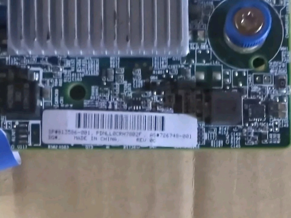813586-001 HP Smart Array P840ar/4GB 12Gb 2P Int SAS Controller 726748-001 - Image 2 of 2