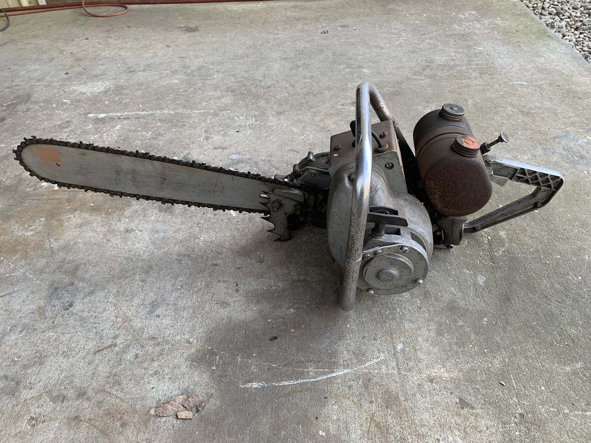 Vintage David Bradley Gear Drive Chainsaw / 917-60029 / good