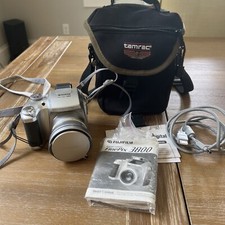 Fujifilm FinePix S3800 3.2MP Digital Camera Silver TESTED