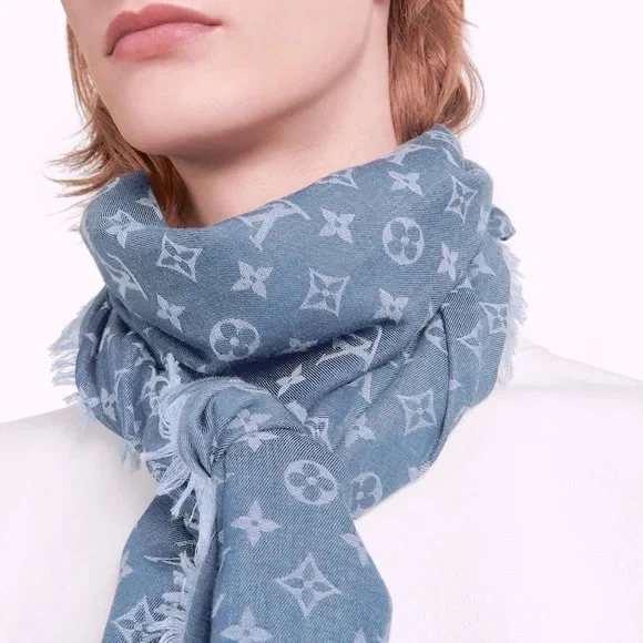 How to spot a fake Louis Vuitton scarf Most of the scarves on eBay have  the same serial number 401910 Are those fakes  Quora