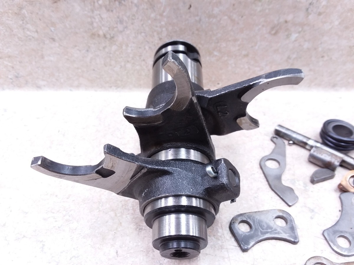 Kawasaki F6 Enduro 125 Engine Gear Shift Drum Forks Mechanism